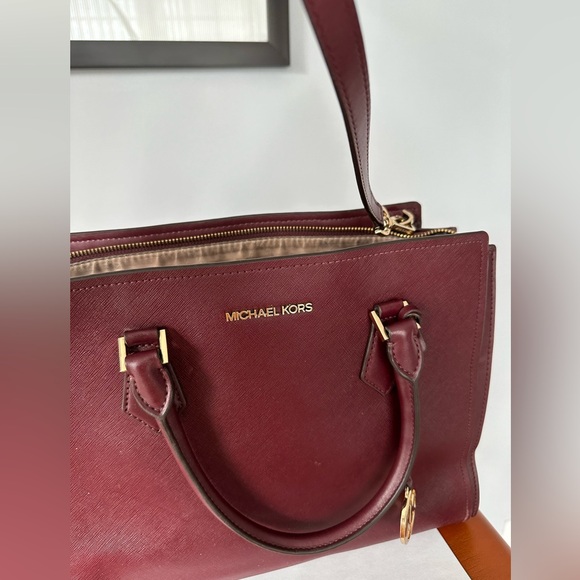 MICHAEL KORS Red Purse - Picture 1 of 6